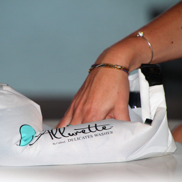 Allurette washer - A small, portable washing machine for